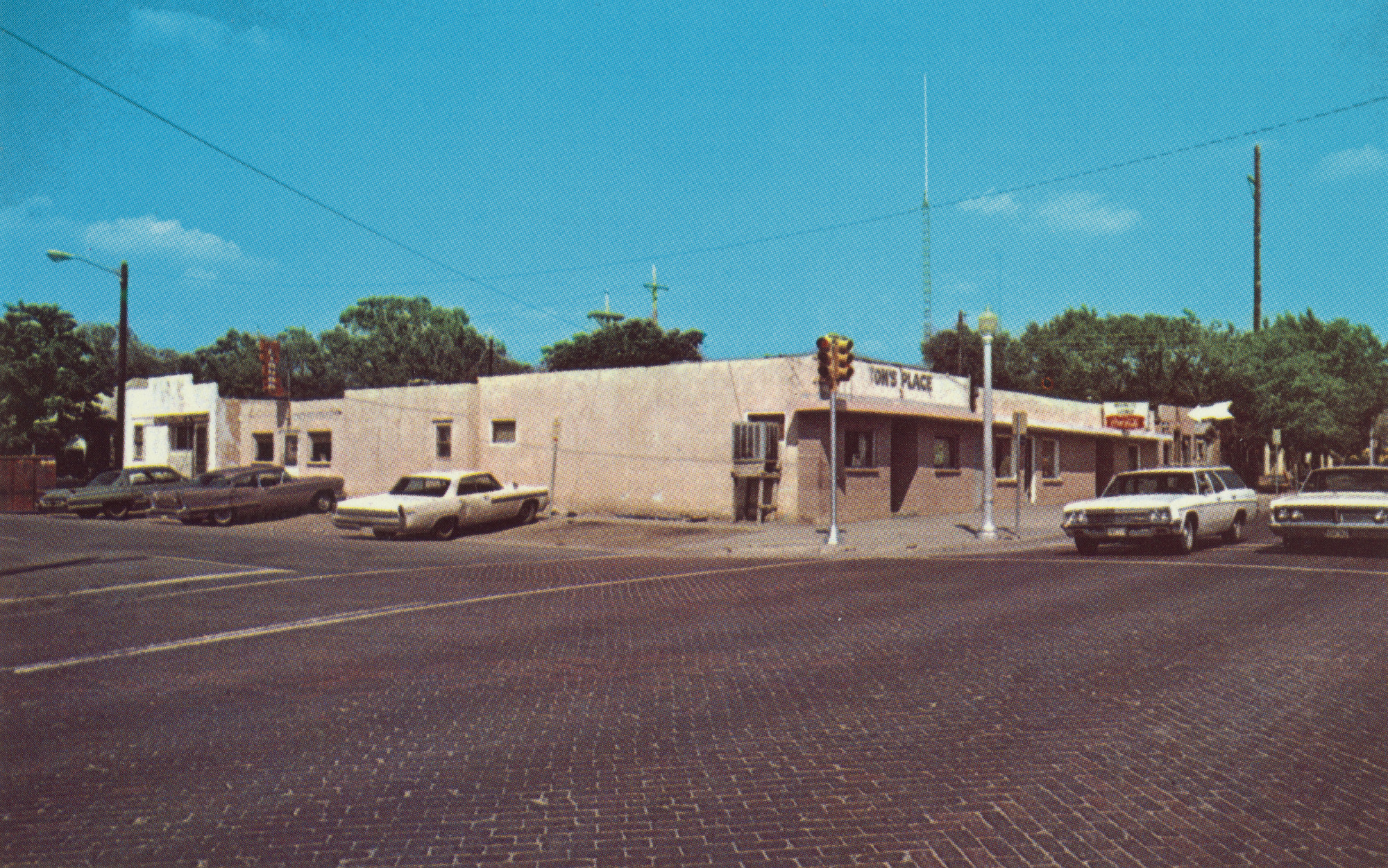 Stephen Shore. Fenley's Cafe, 322 W. 3rd