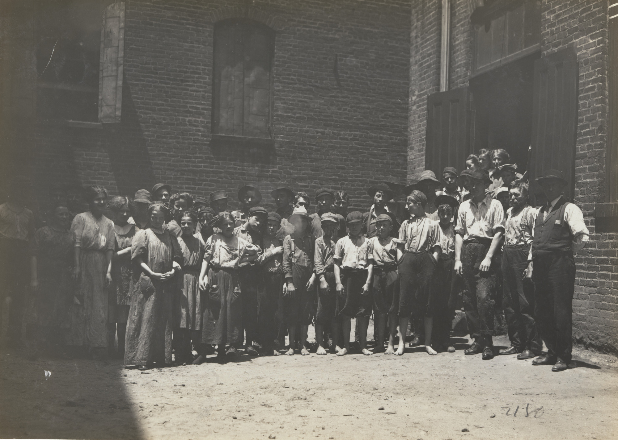 Lewis Wickes Hine. Riverside Cotton Mills, Danville, Virginia