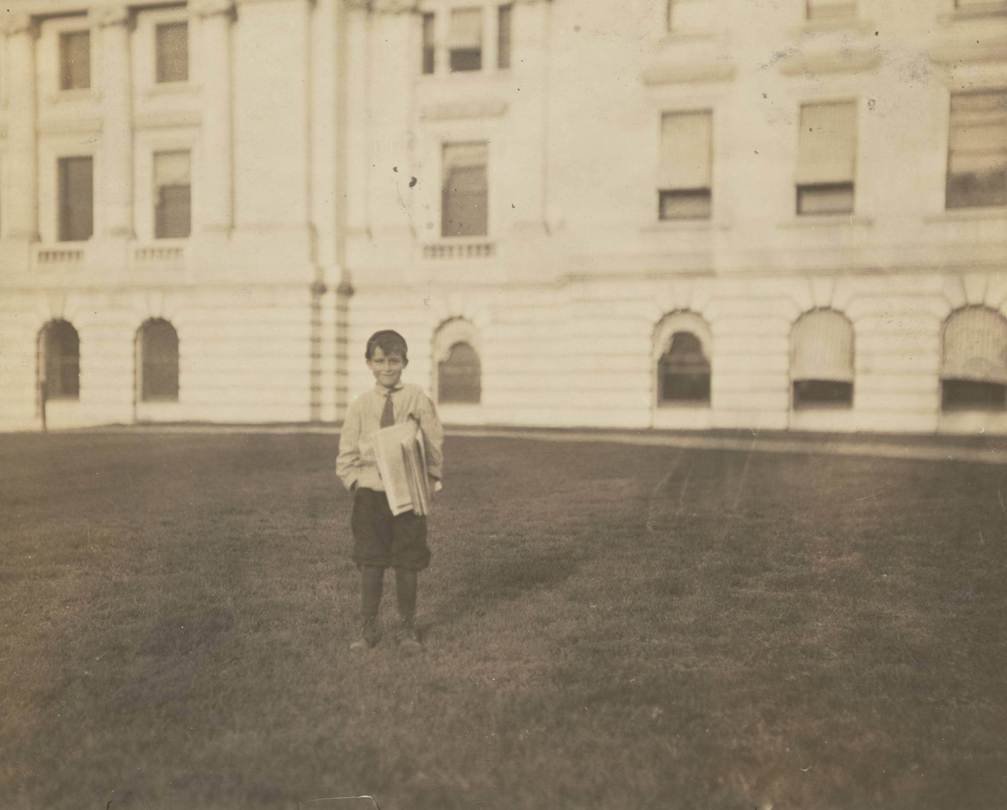 Lewis Wickes Hine. 7-Year-Old Harry, Washington D.C.