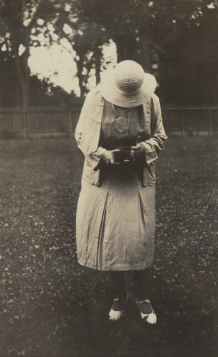 Unidentified photographer. Untitled. c. 1920
