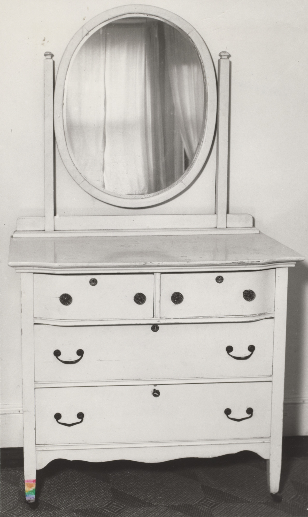 George Brecht. Dresser