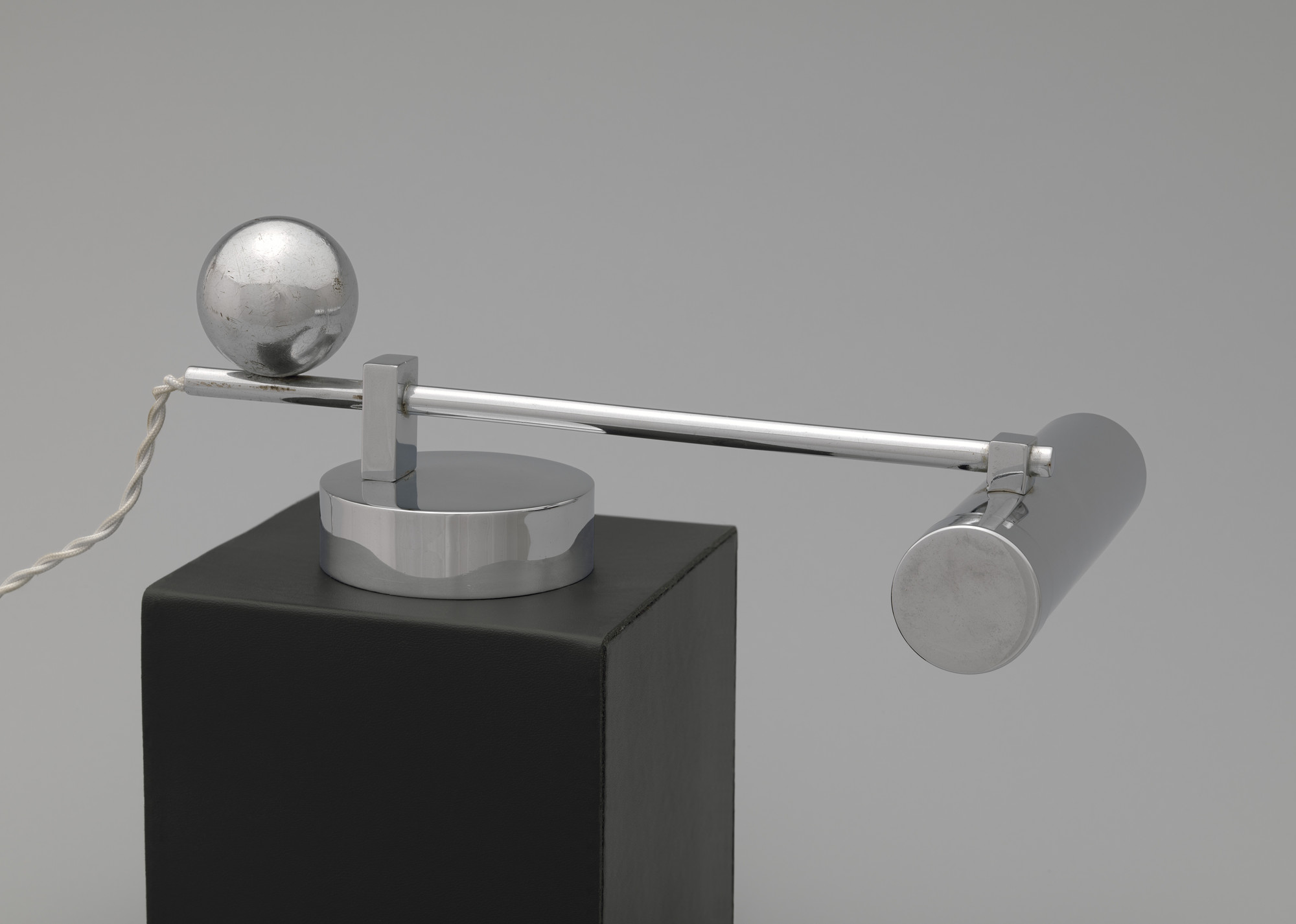 J. J. Pieter Oud, Willem Hendrik Gispen. Giso 404 Piano Lamp. 1927