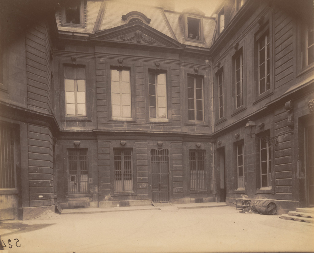 Ancien Hôtel Laverdy. Annexe de la Monnaie