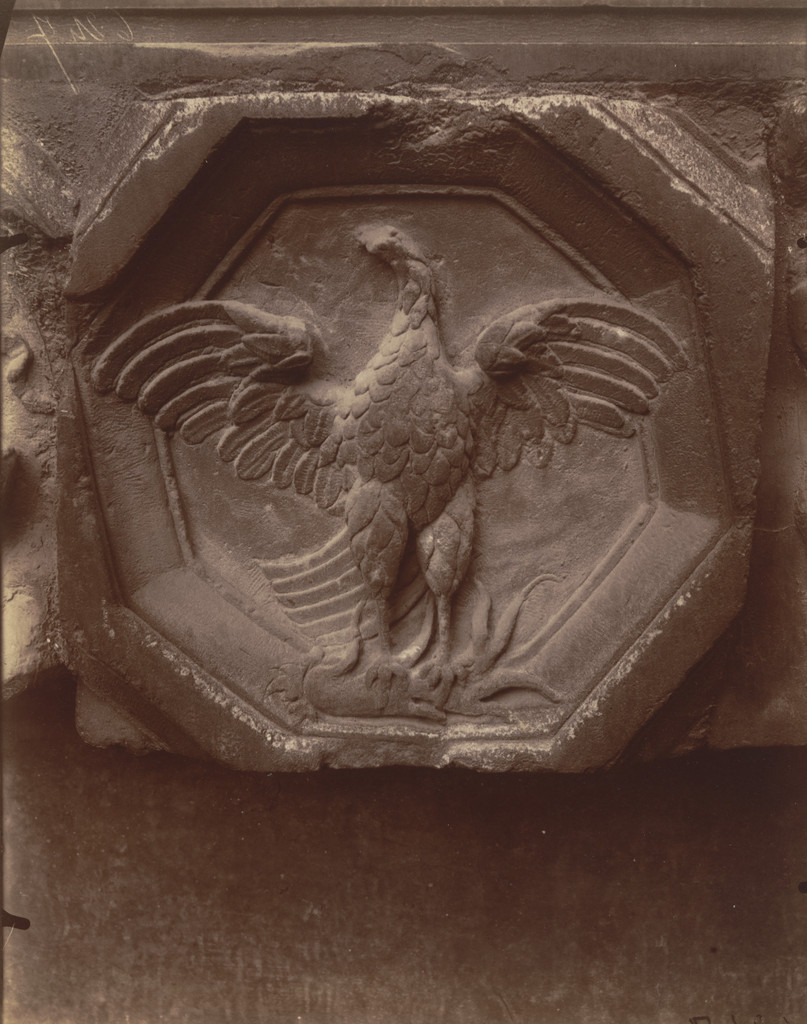 Aigle (XVIe Siècle). École des Beaux-Arts, Eugène Atget, 1921, Albumen silver print