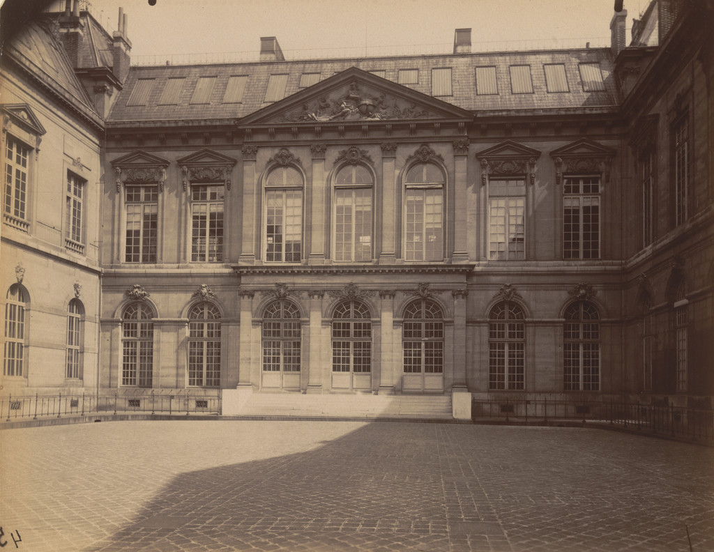 Bibliothèque Nationale. Rue Richelieu