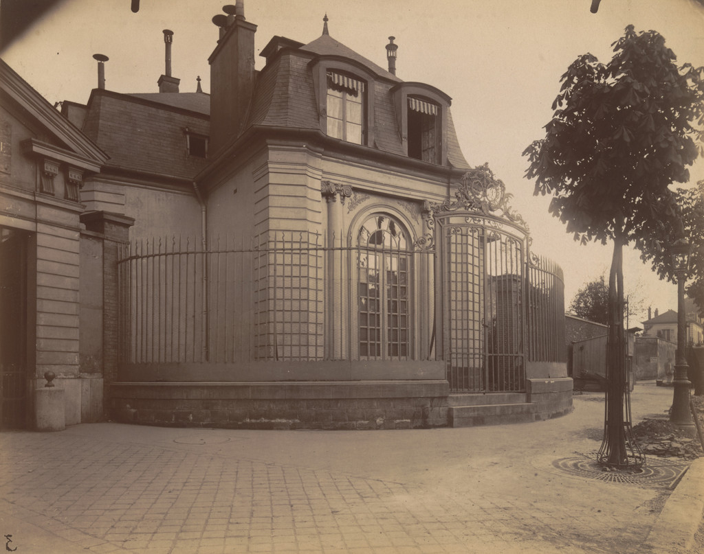 Hospice Debrousse, Ancien Parc de Philippe Egalité - Rue de Bagnolet, 148 (Charonne)