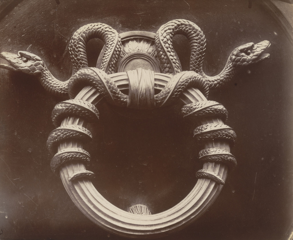 5 rue Bonaparte, Eugène Atget, 1902, Albumen silver print