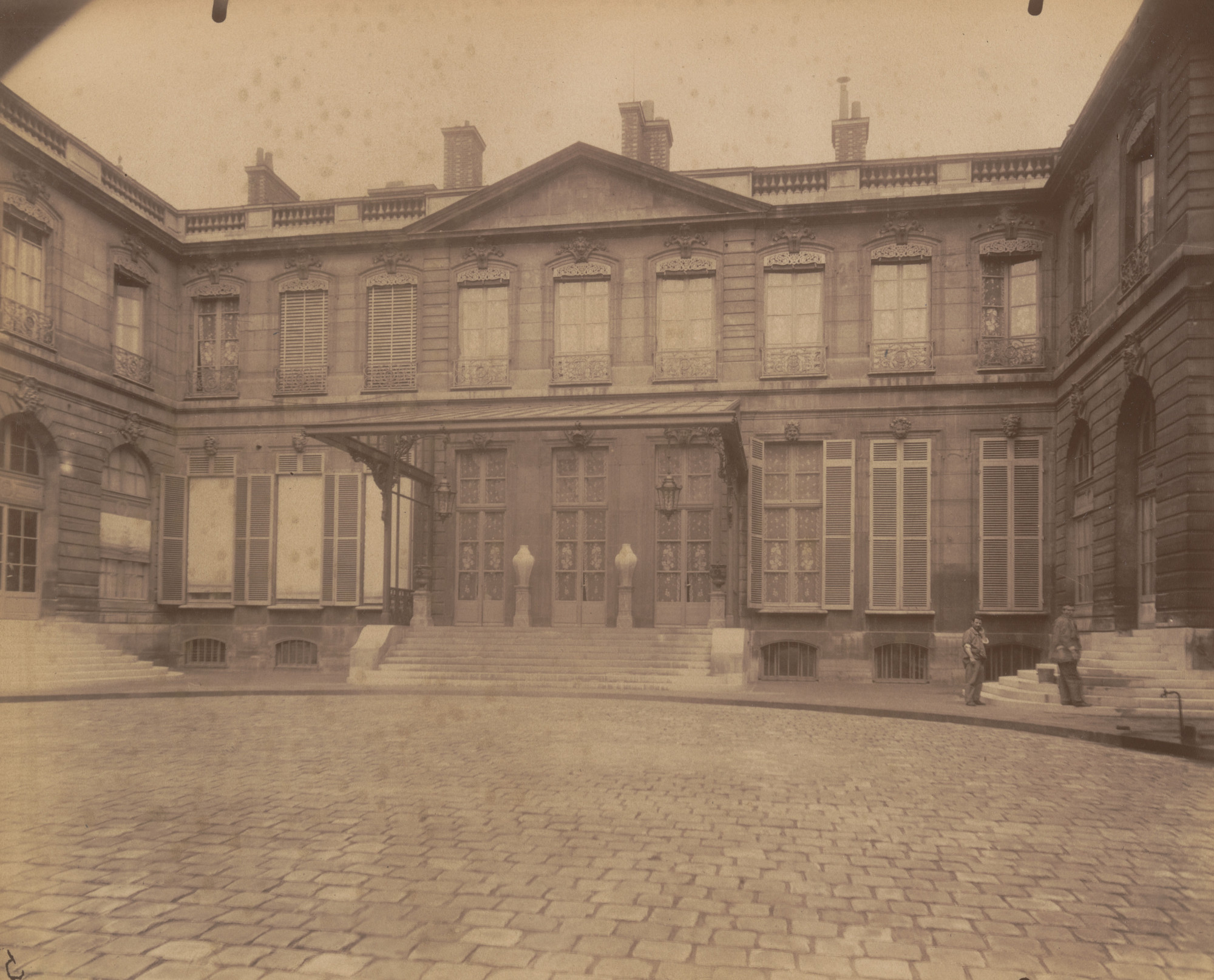 Eugène Atget. Hôtel de Roquelaure. Boulevard Saint-Germain 246