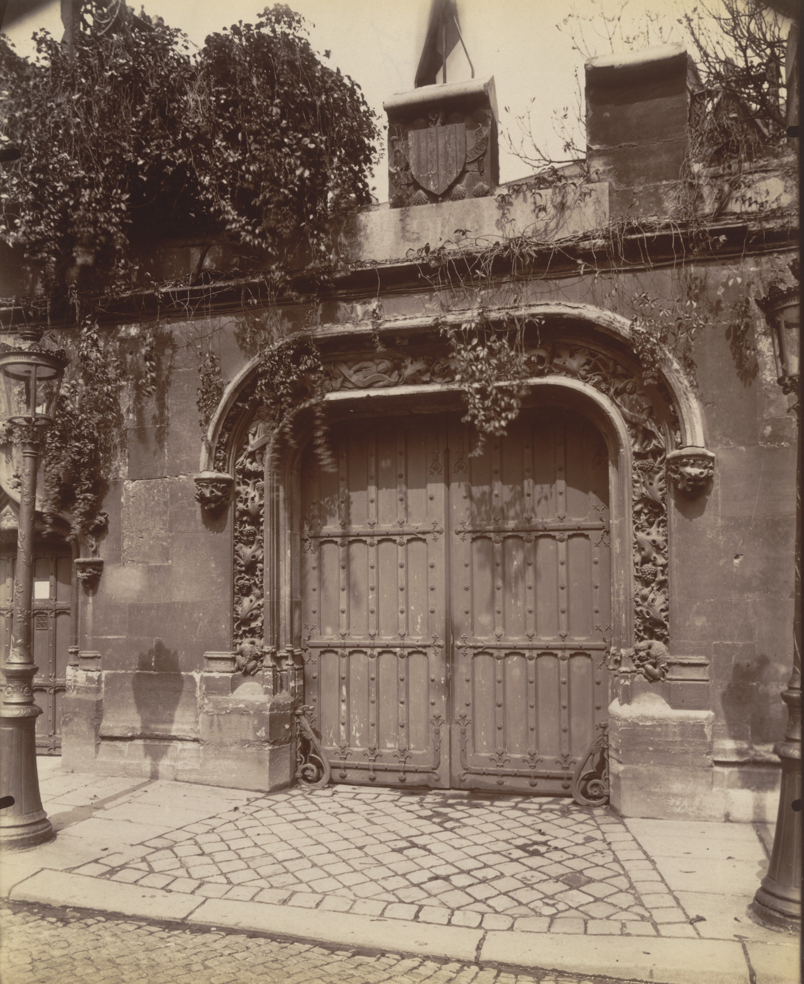 Eugène Atget. Cluny