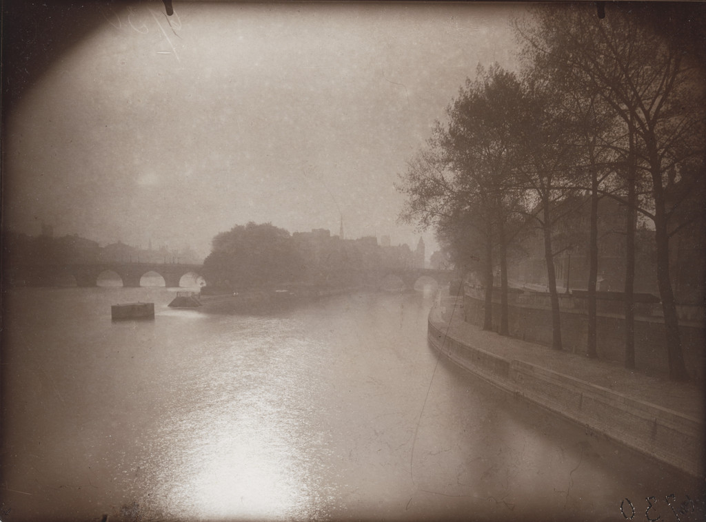 La Cité, Eugène Atget, April-June, 1927