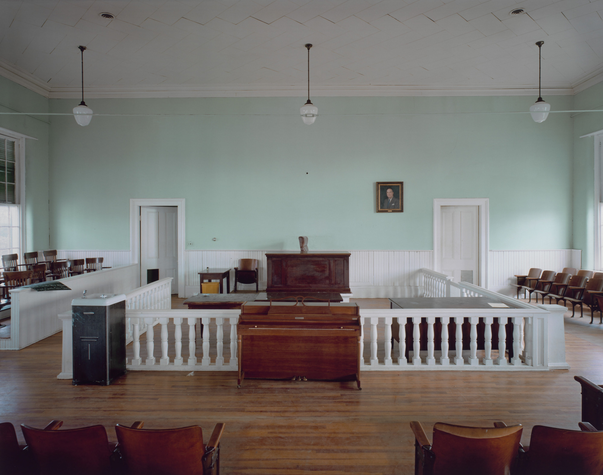 Stephen Shore. Greene County Court House, Eutaw, Alabama, February 14, 1976