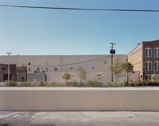 Stephen Shore. Cumberland St., Charleston, South Carolina, August 3, 1975. 1975