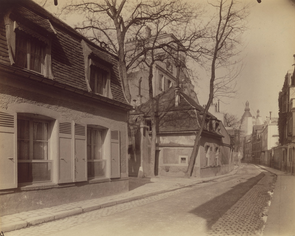 Passy, vieille maison, rue Raynouard 18