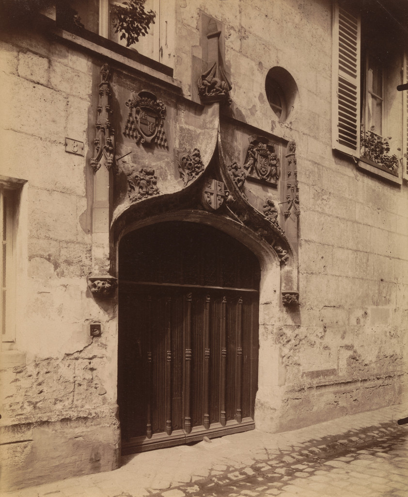 Porte, 8 Rue Philippe de Beaumanoir