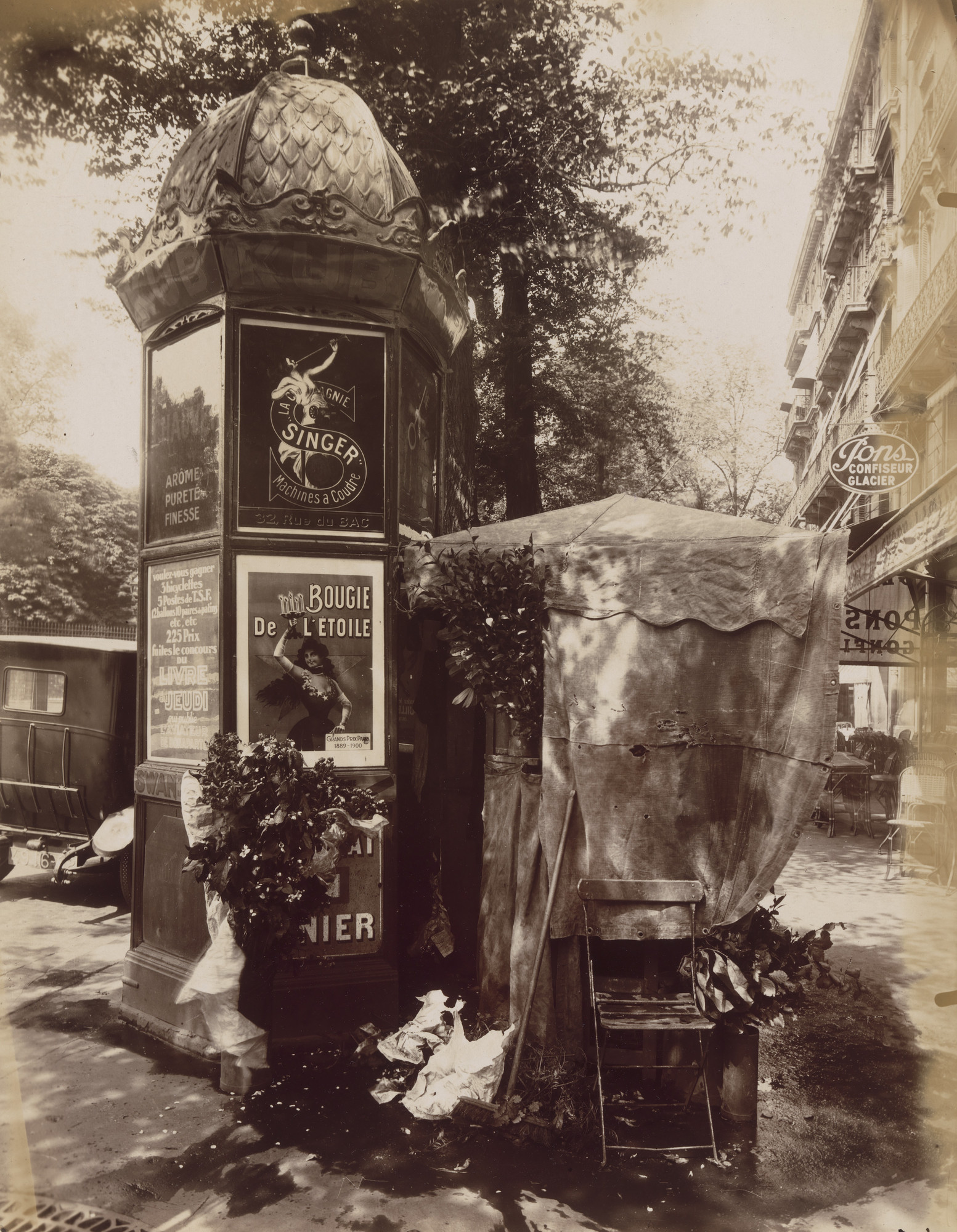 Eugène Atget. Fleurs