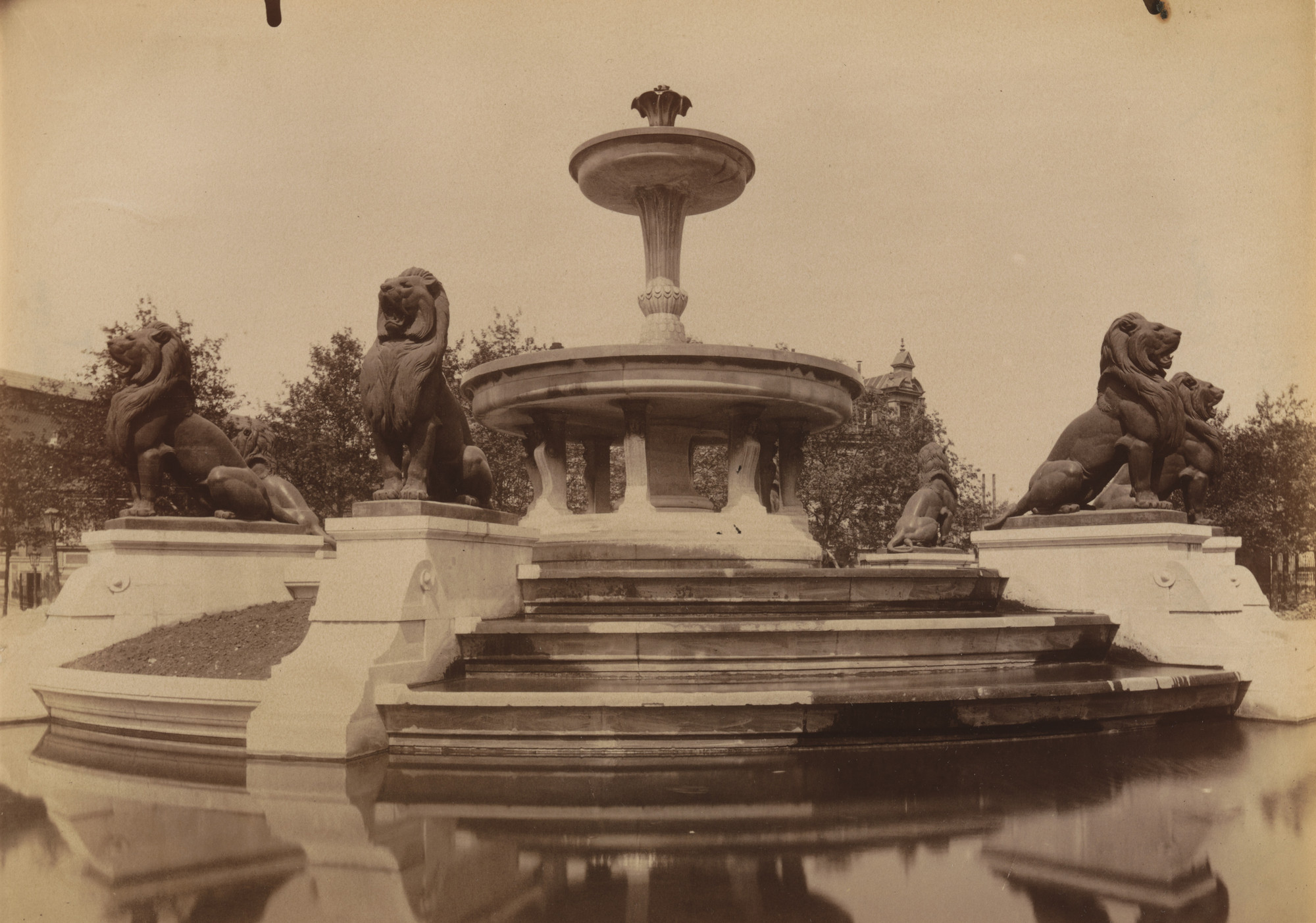 Eugene Atget Ancienne Fontaine Du Chateau D Eau Place Daumesnil 1903 04 Moma