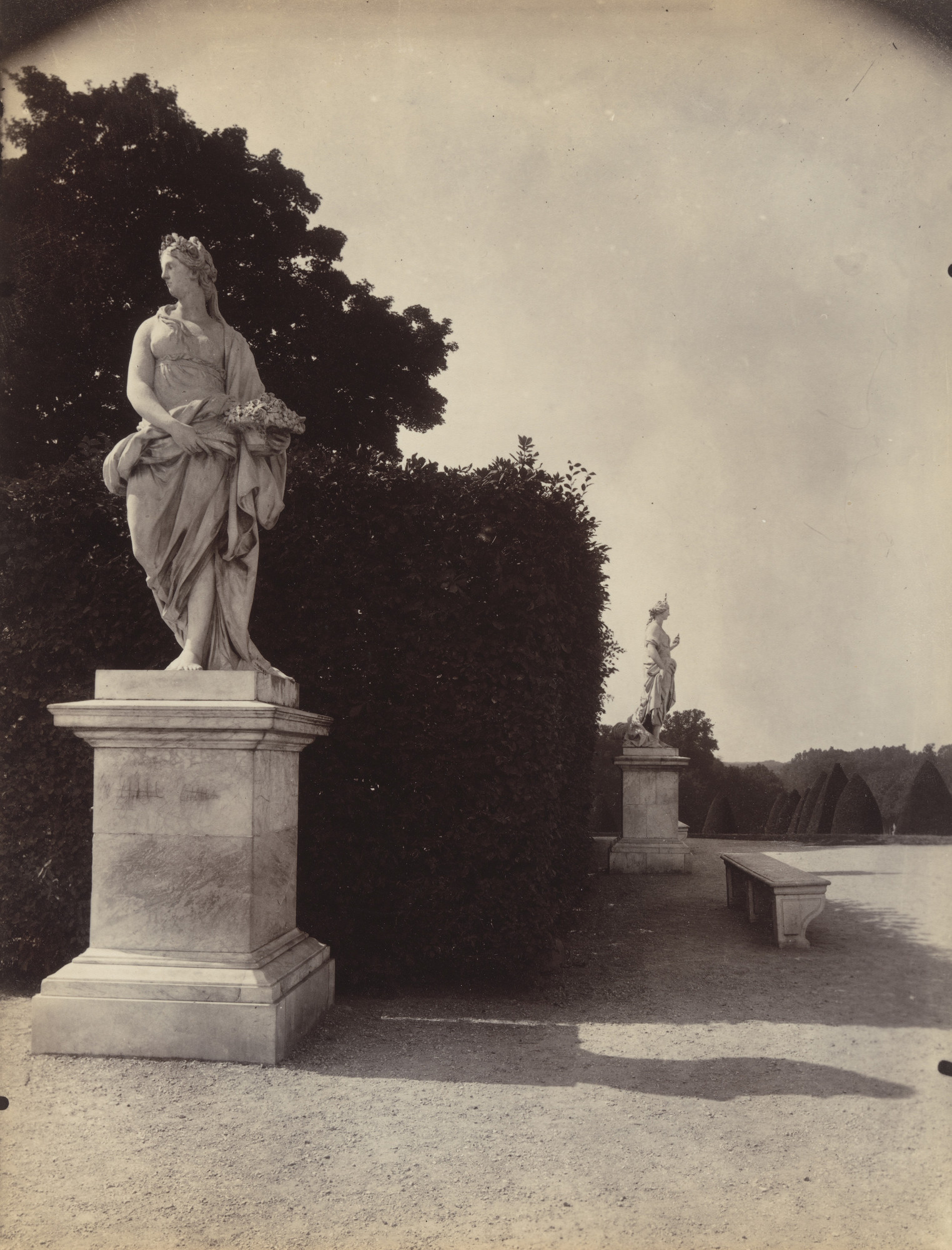 Eugène Atget. Versailles, parc, Le Printemps par Magnier