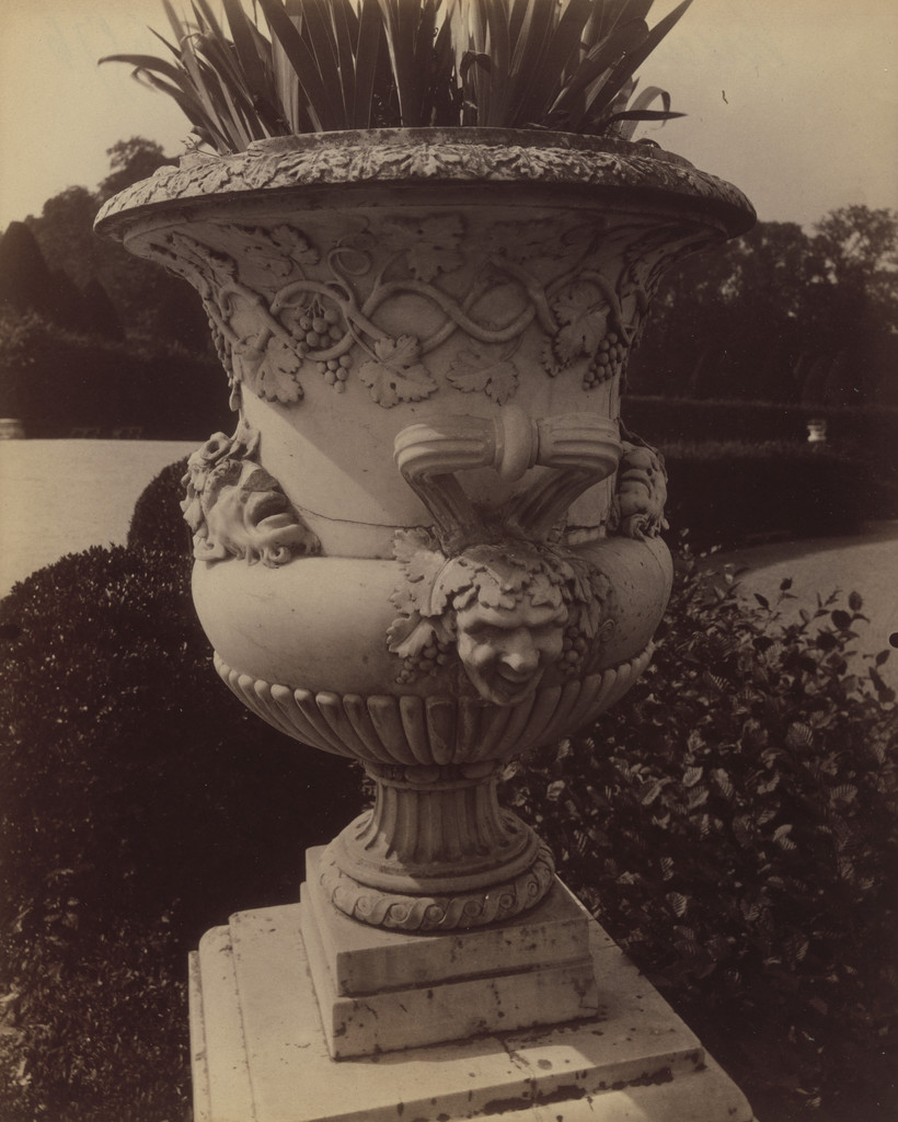Versailles, vase