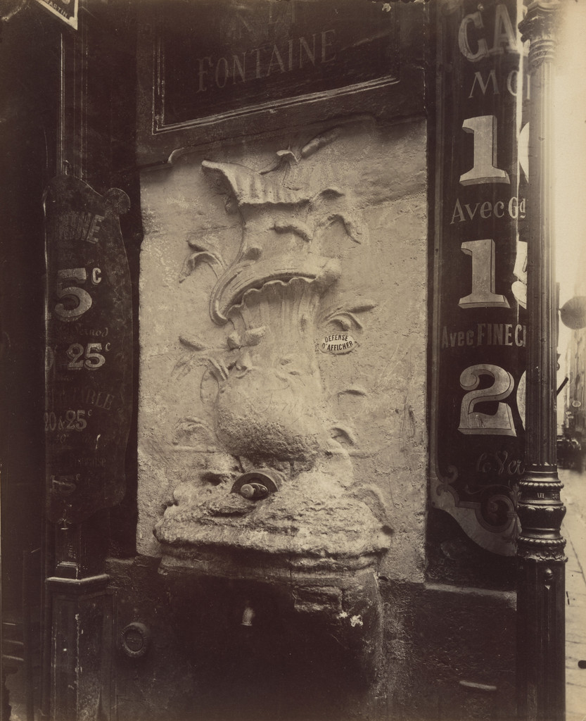 Fontaine Maubuée, rue Saint-Martin 122