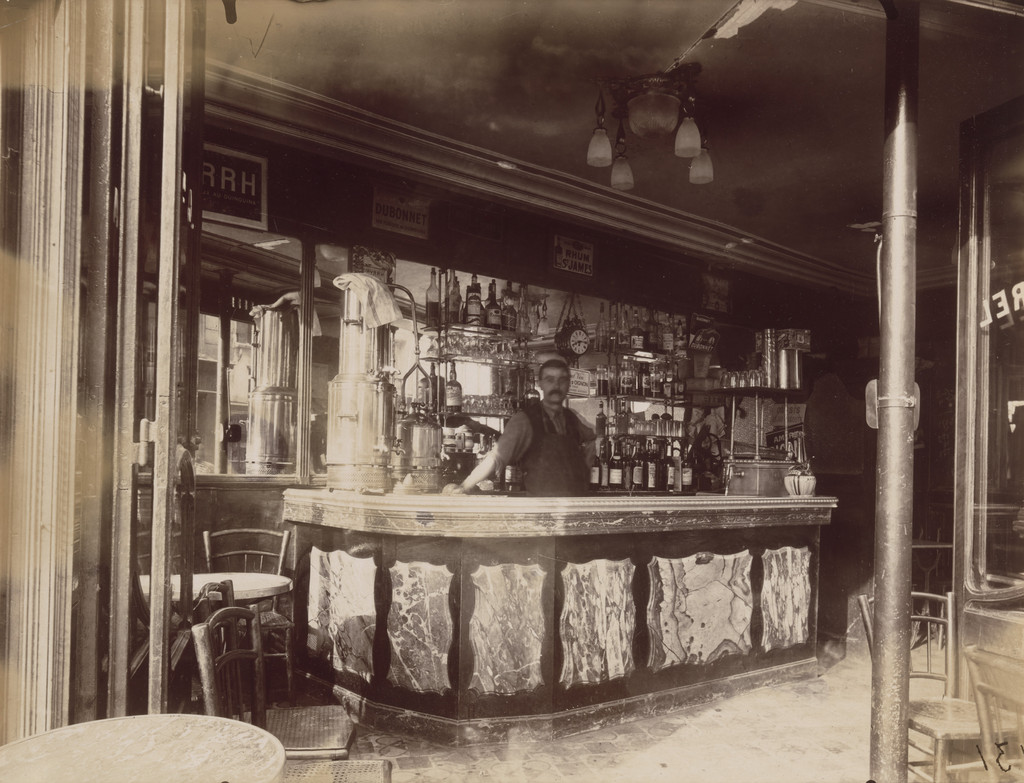 Petit bar