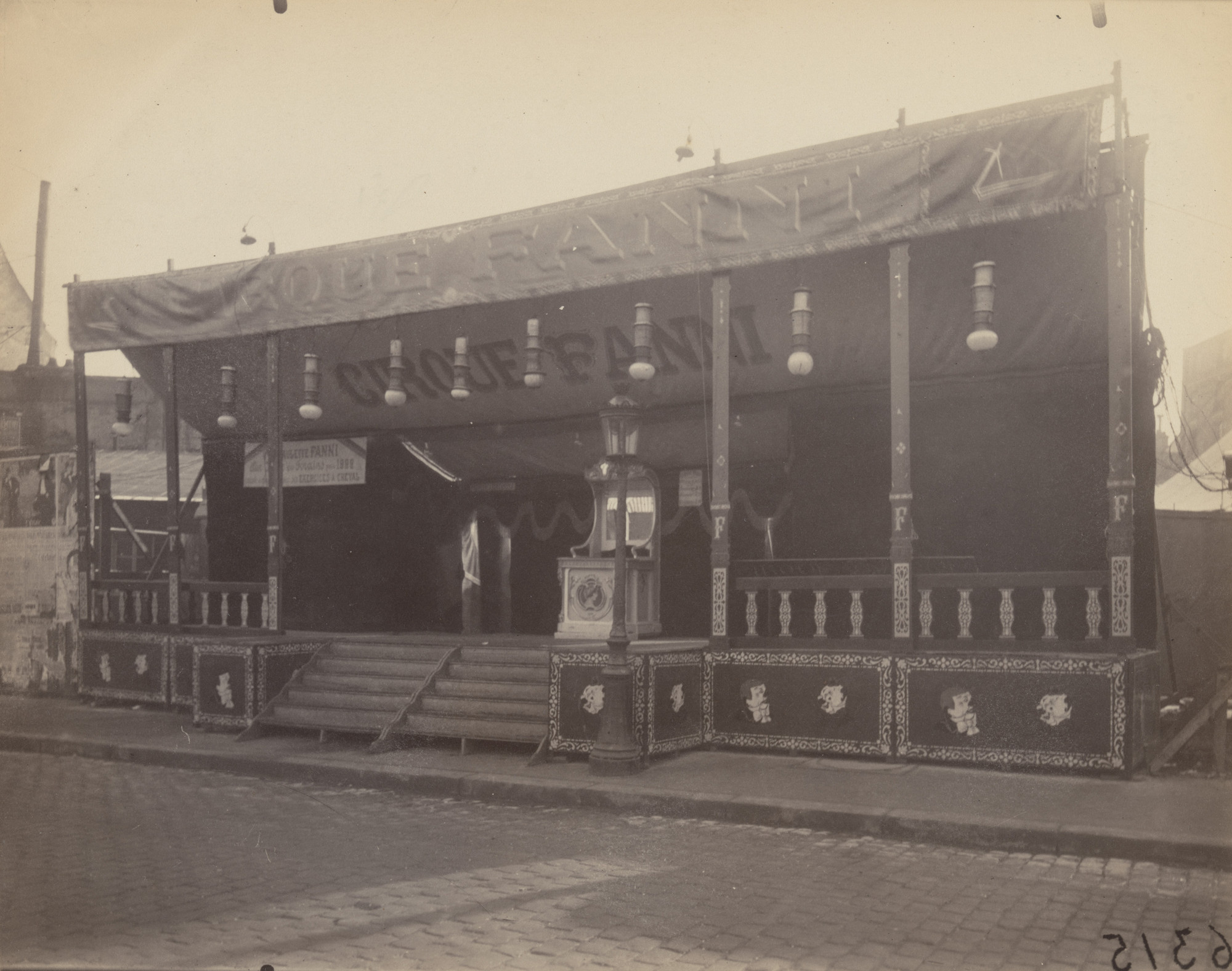 Eugène Atget. Fête de Vaugirard
