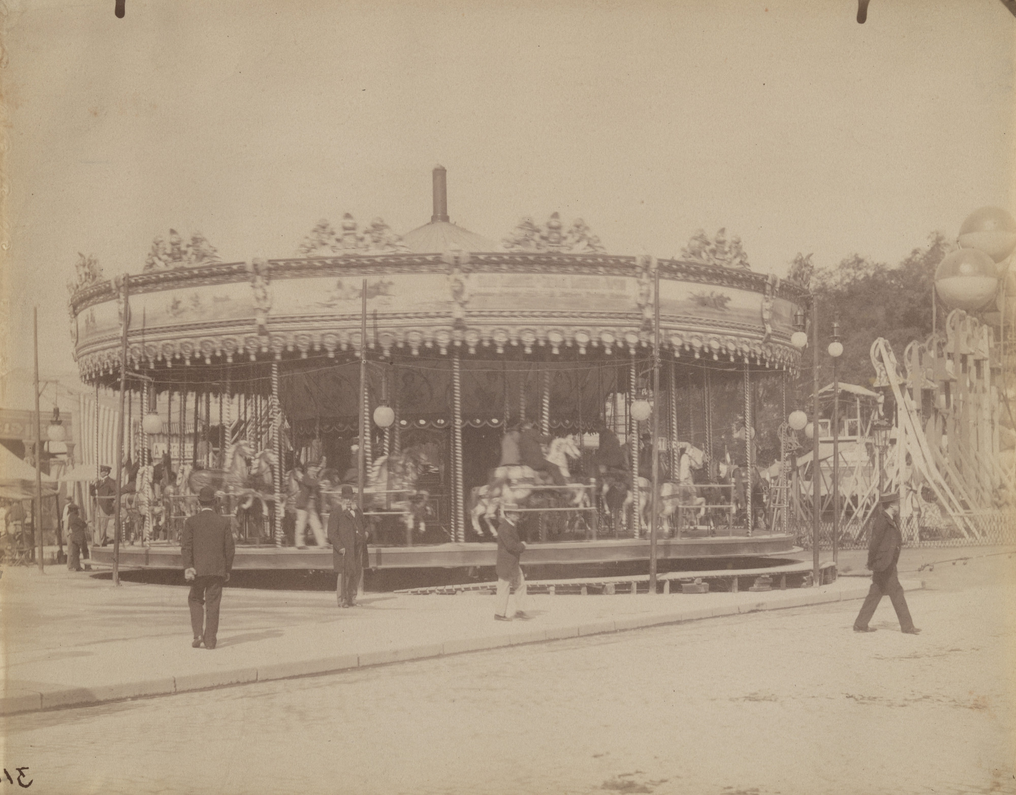 Eugène Atget. Fête des Invalides