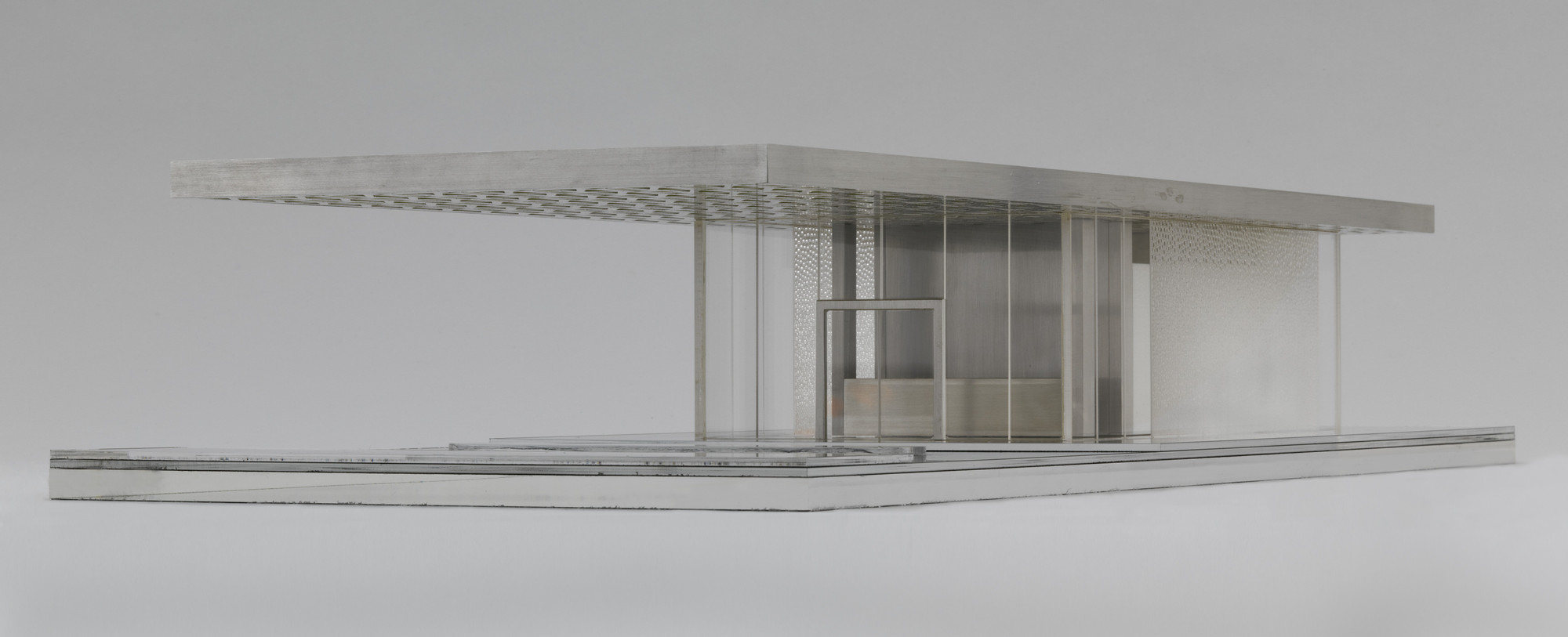 Frank Barkow, Regine Leibinger. GATEHouse, Ditzingen, Germany. 2008