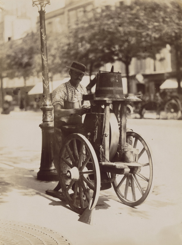 Rémouleur (Grinder)