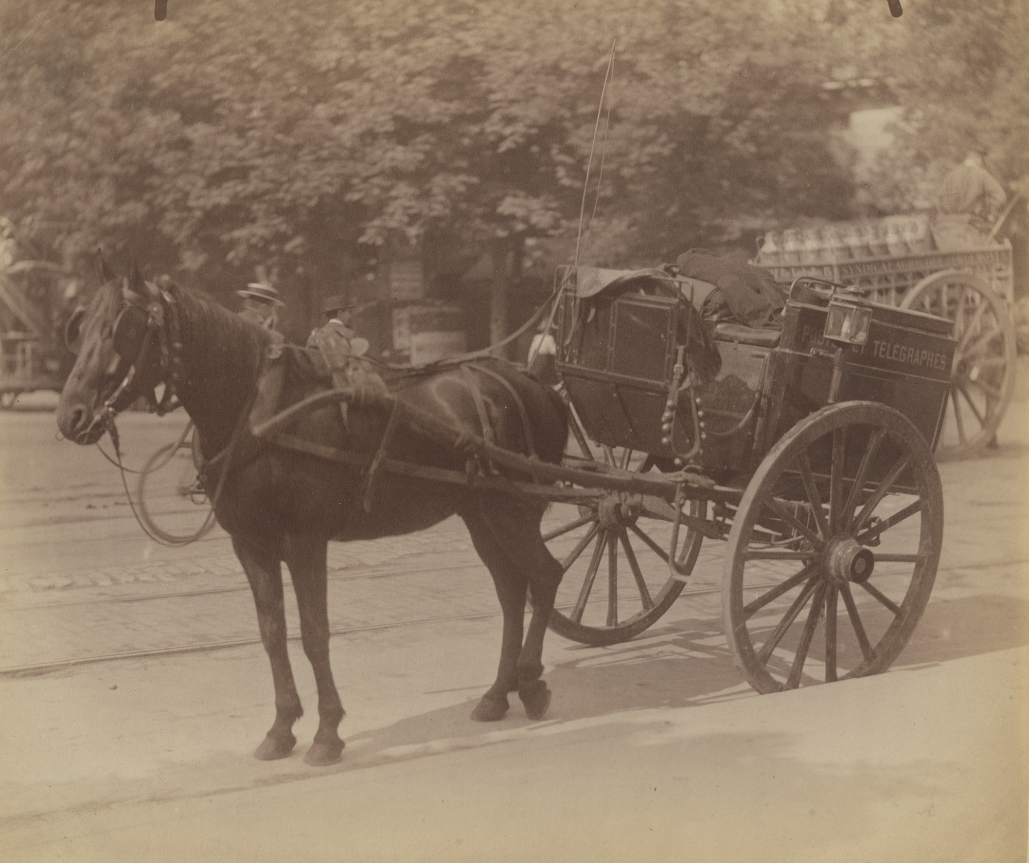 Eugène Atget. Voiture -- Poste. 1899-1900 | MoMA