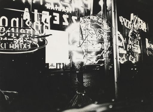 Pizzeria, New York fotograferet af William Klein