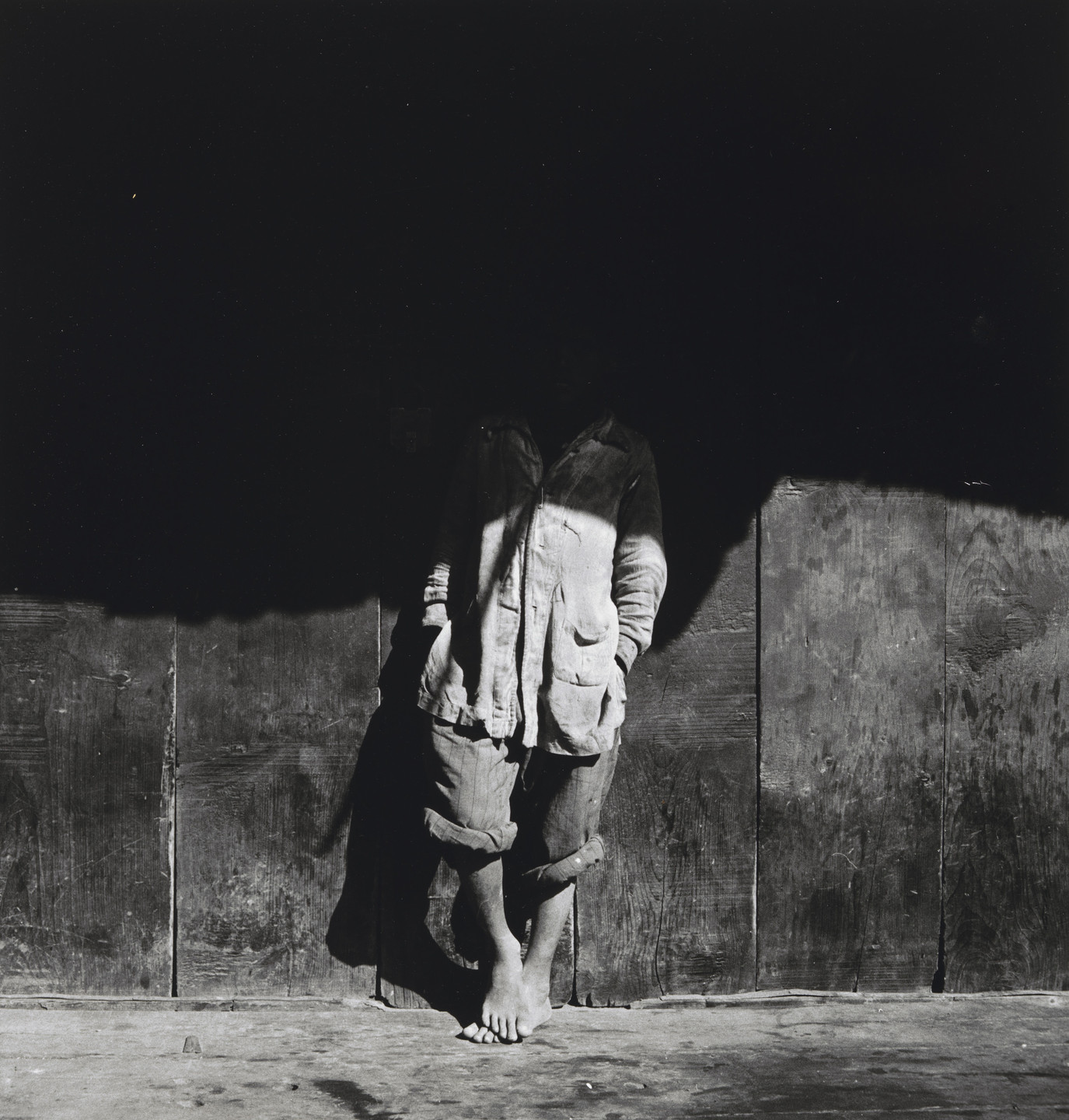 Lucien Hervé. The Accuser, Delhi, India. 1955