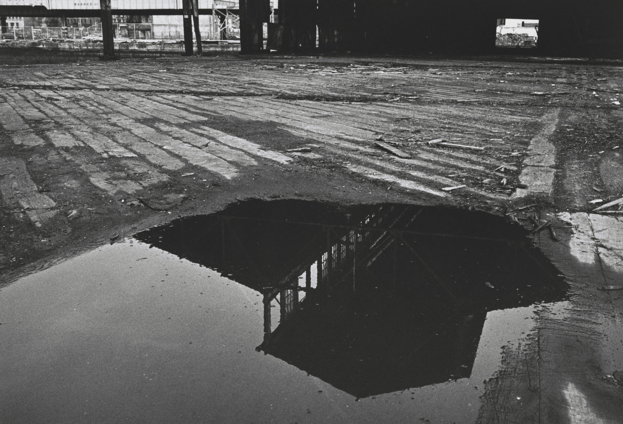 Mario Merz, Harry Shunk, János Kender. Mario Merz was in this place and thought about things far away from here. 1971