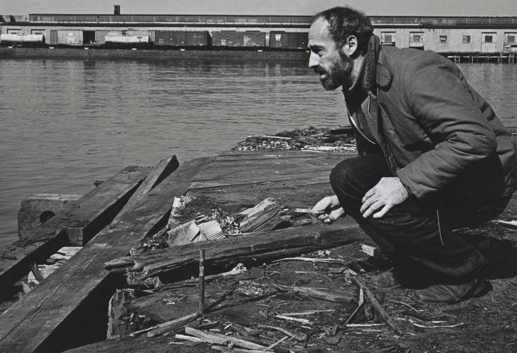 3 Configurations in Anticipation of the Equinox Sunset