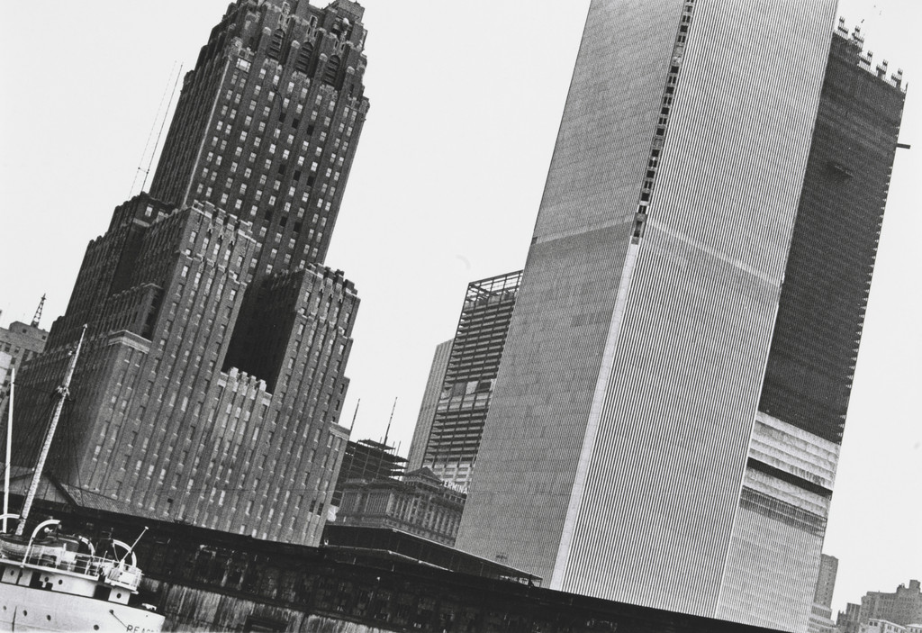 Dan Graham–Pier 18