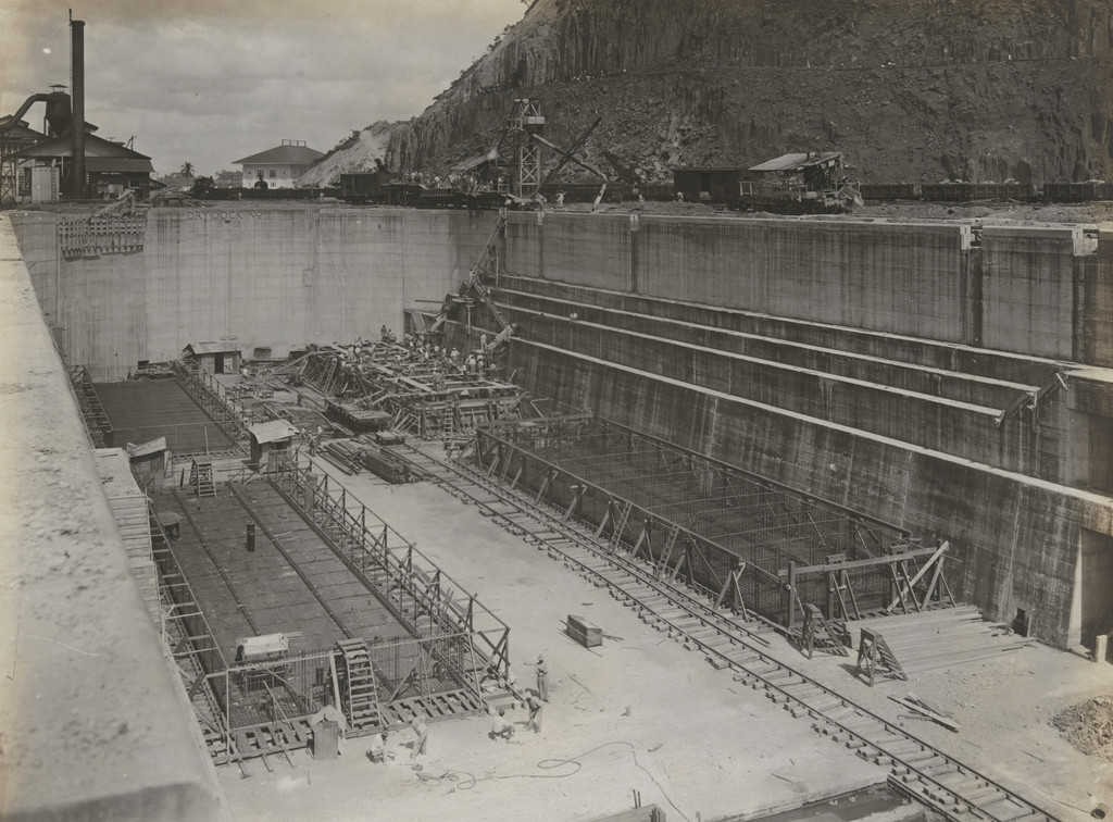 9 1/2 N. Reinforced Concrete Pontoons