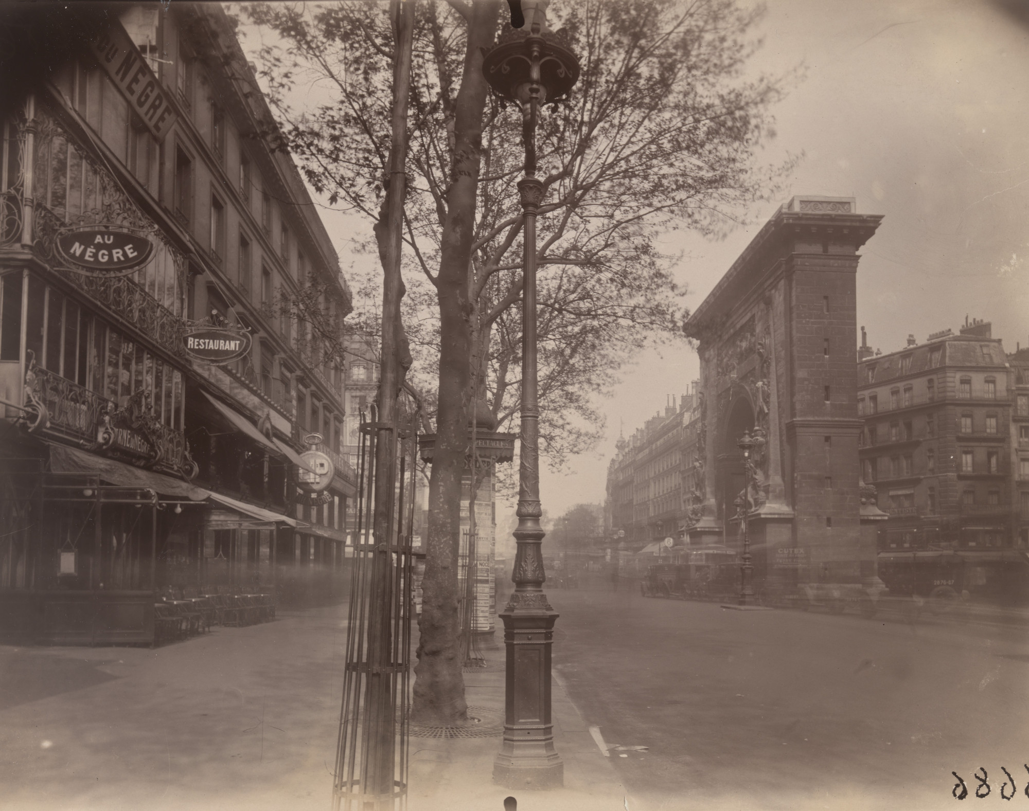 Eugène Atget. Boulevard Saint-Denis