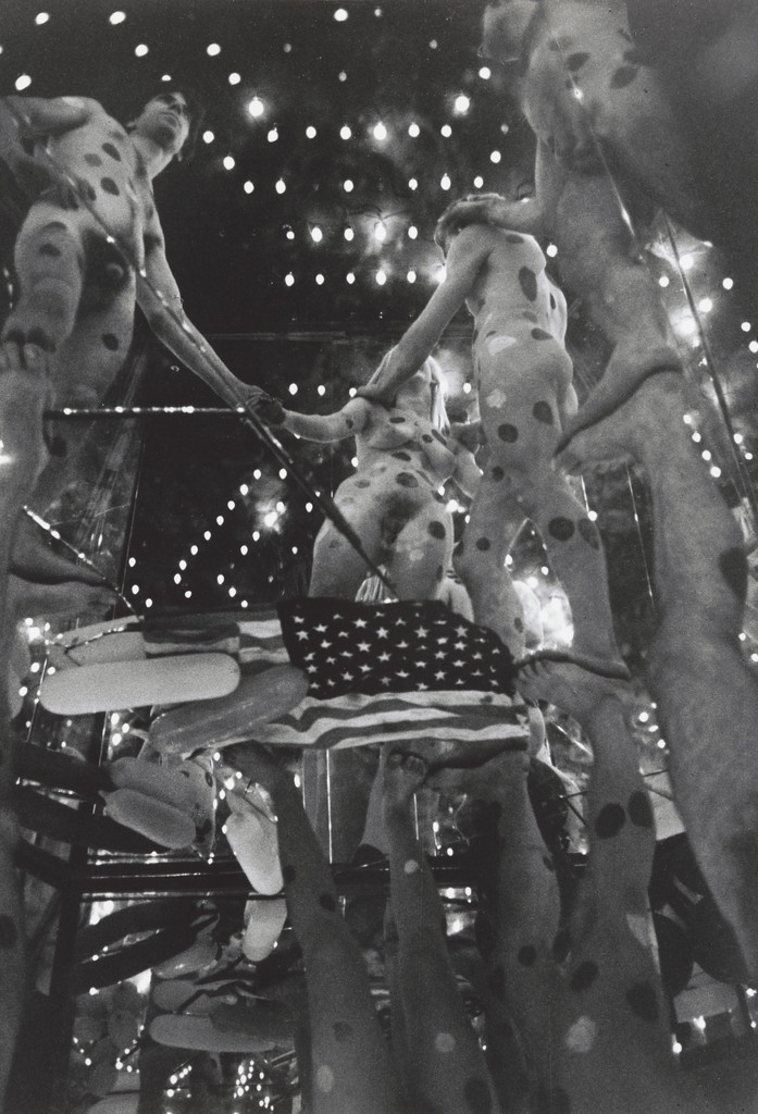 Mirror Performance, New York