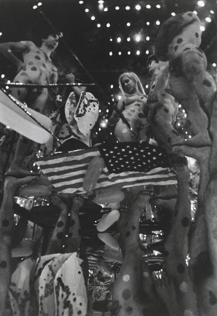 Mirror Performance, New York