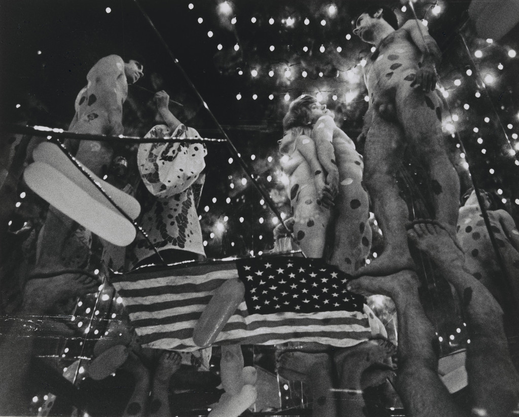 Mirror Performance, New York