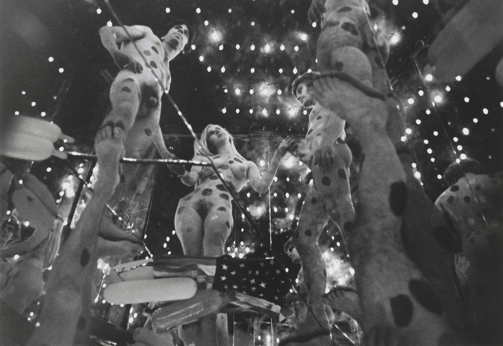 Mirror Performance, New York