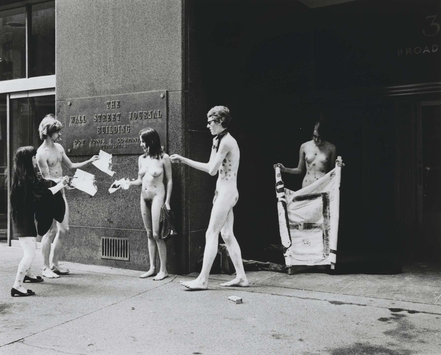 Yayoi Kusama, Harry Shunk, János Kender. The Anatomic Explosion, New York. 1968