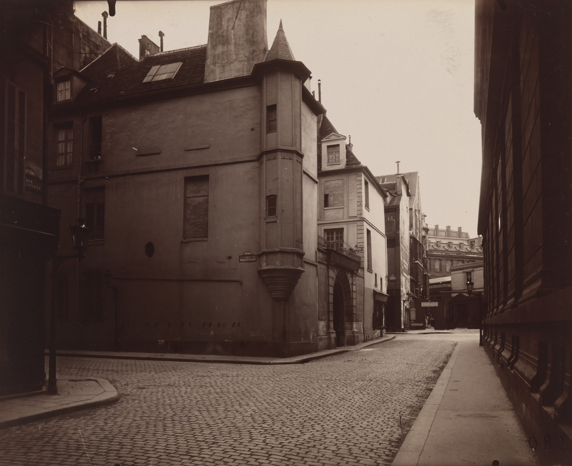 Eugène Atget. Rue Hautefeuille