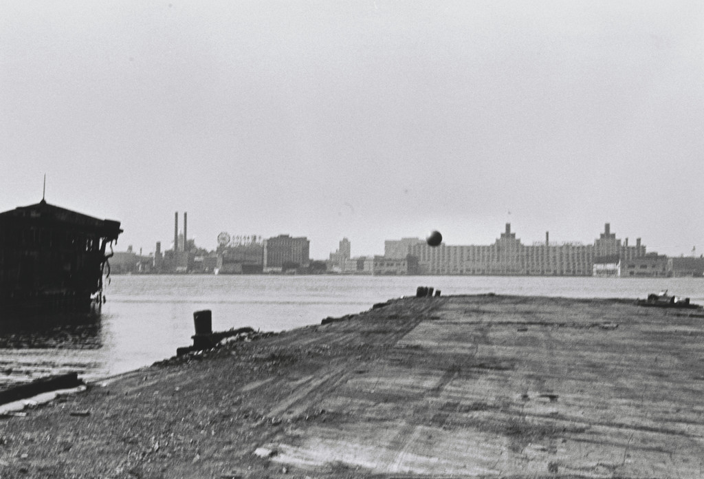 Centering Bouncing Ball