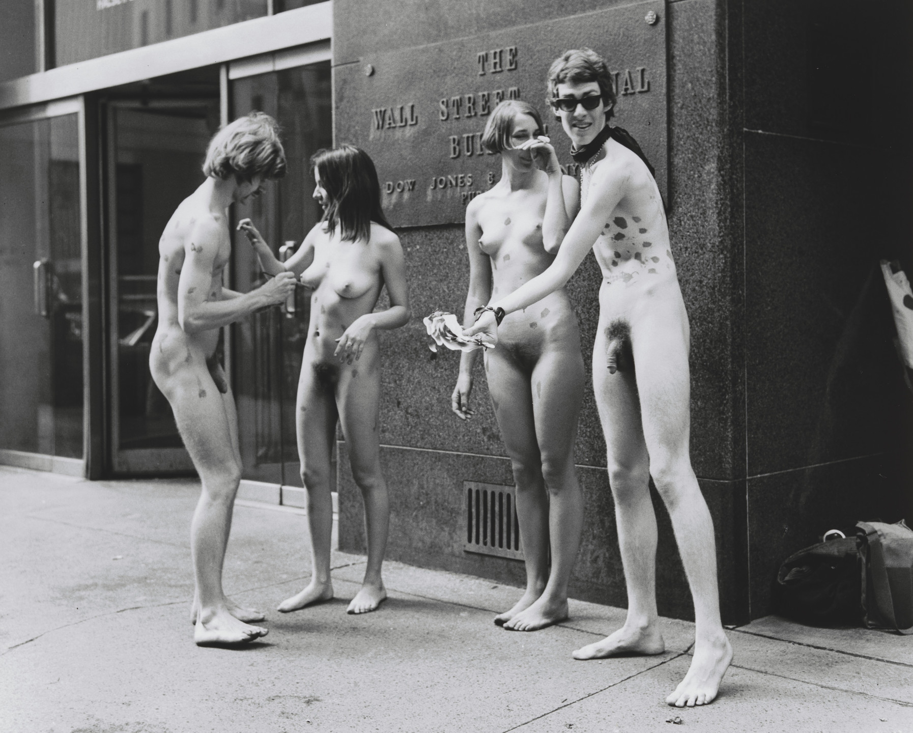 Yayoi Kusama, Harry Shunk, János Kender. The Anatomic Explosion, New York. 1968