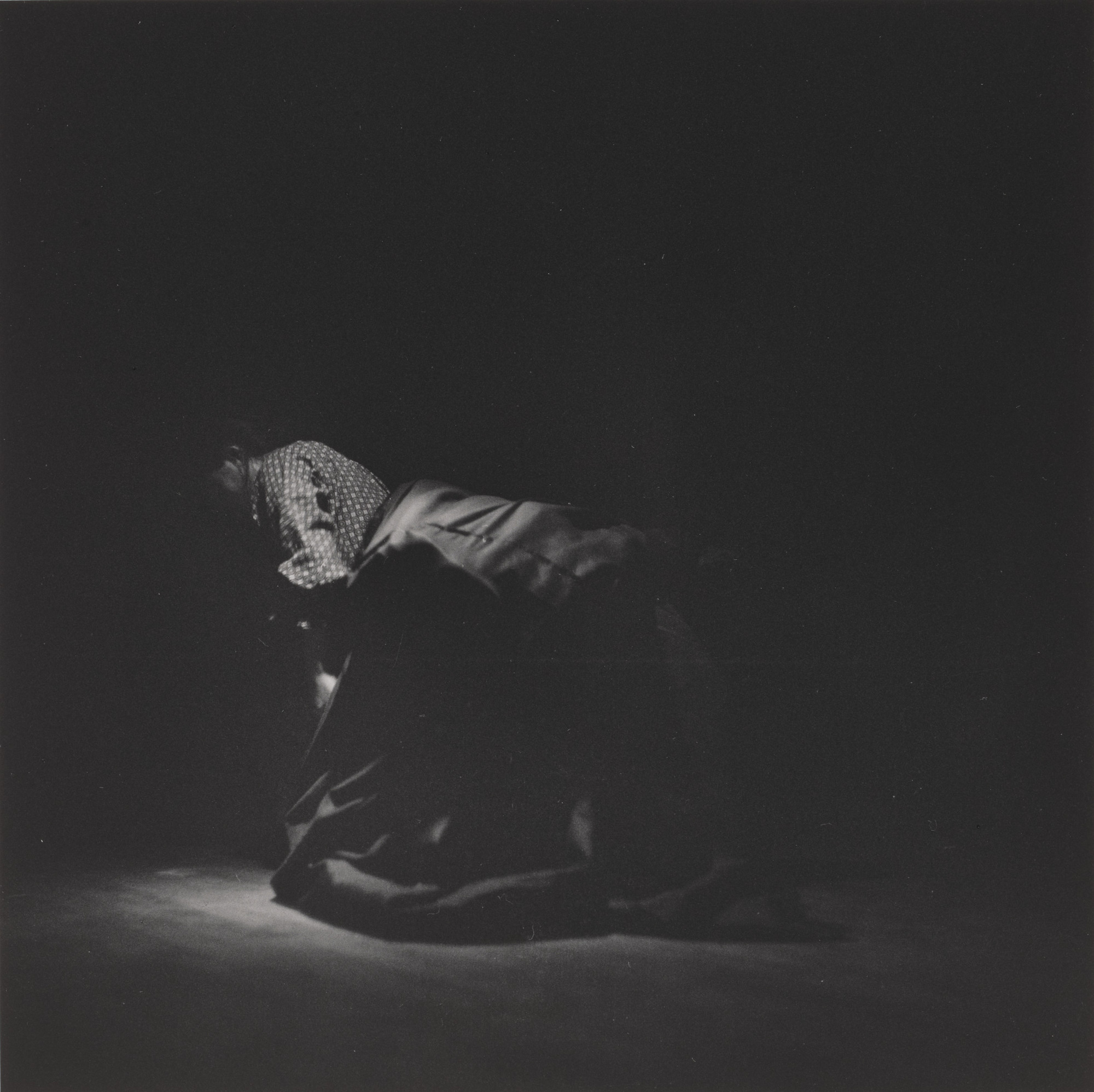 Yoko Ono. Bag Piece (1964), performed during Perpetual Fluxfest, Cinematheque, New York, June 27, 1965