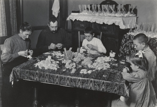 Lewis Wickes Hine. Homework, Artificial Flowers, New York. 1908