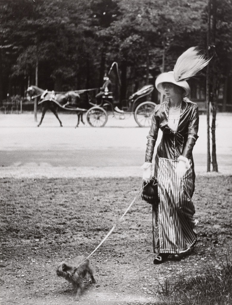 Mary Lancret, Avenue des Acacias, Paris