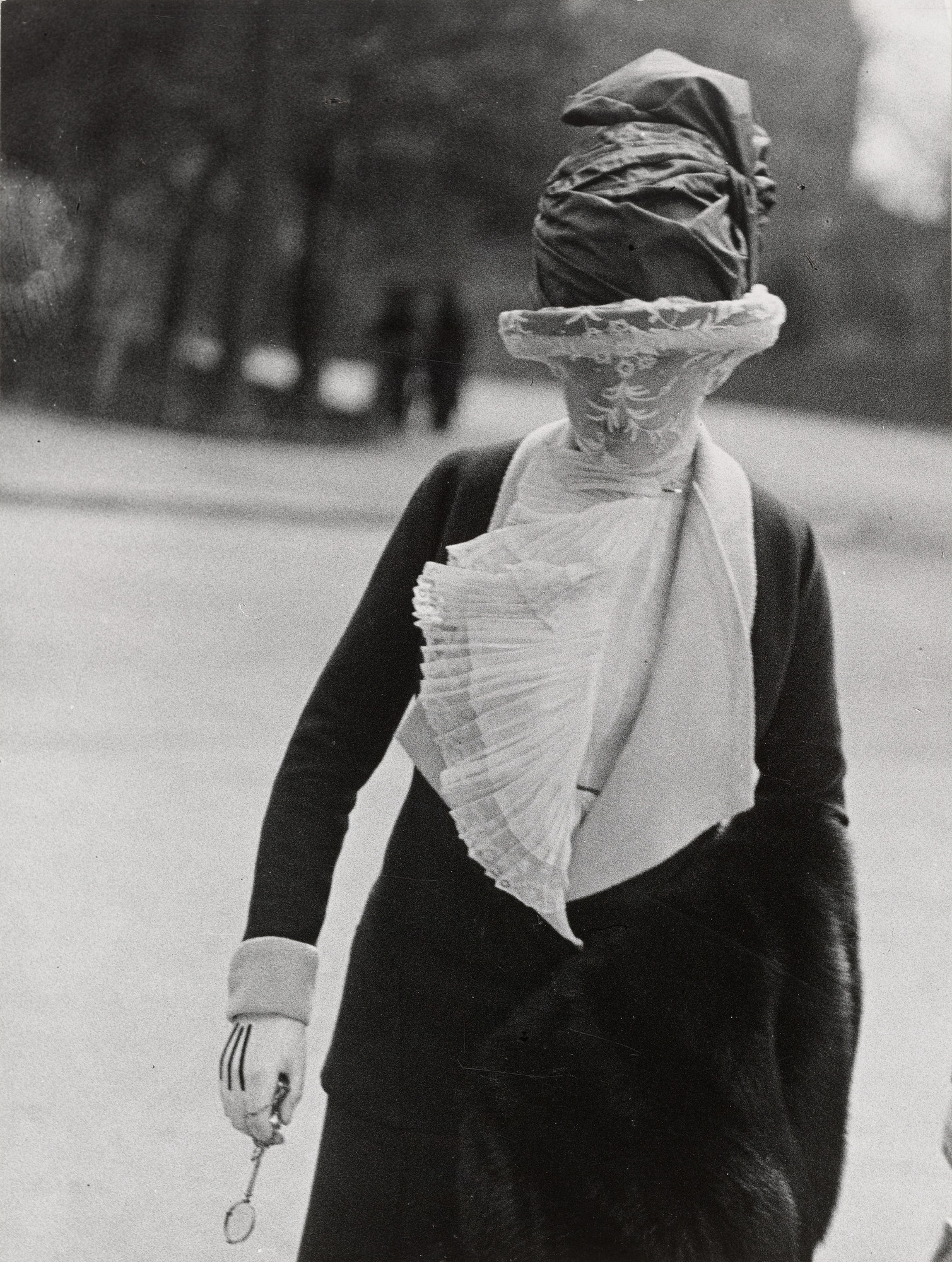 Jacques-Henri Lartigue. Avenue des Acacias, Paris