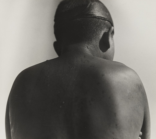★Aenne Biermann Photographs 1925-33 W1siZiIsIjIwMDY2OCJdLFsicCIsIm