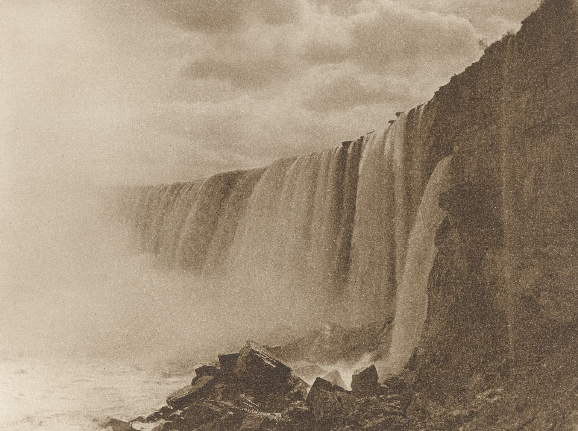 William D. Murphy. Niagra Falls. 1900